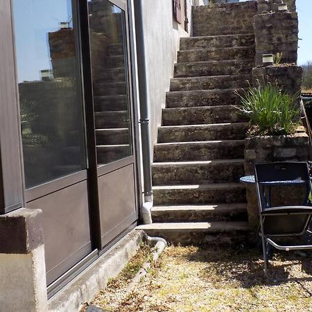 Appartamento Vue Du Jardin Les Adjots Esterno foto