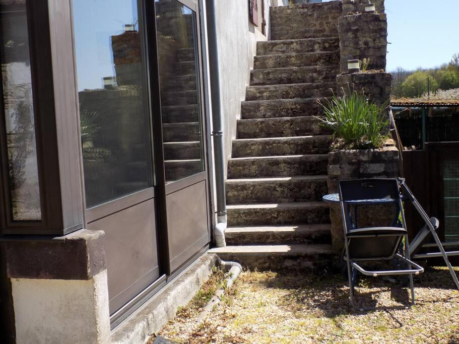 Appartamento Vue Du Jardin Les Adjots Esterno foto